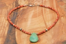 Santo Domingo Indian Turquoise and Spiny Oyster Shell Necklace